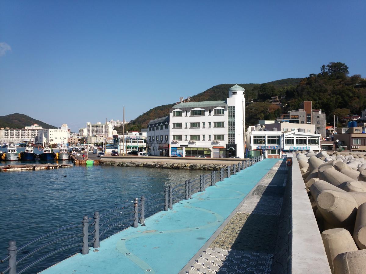 Geoje Jangseungpo Lighthouse Hotel Sodong Ngoại thất bức ảnh